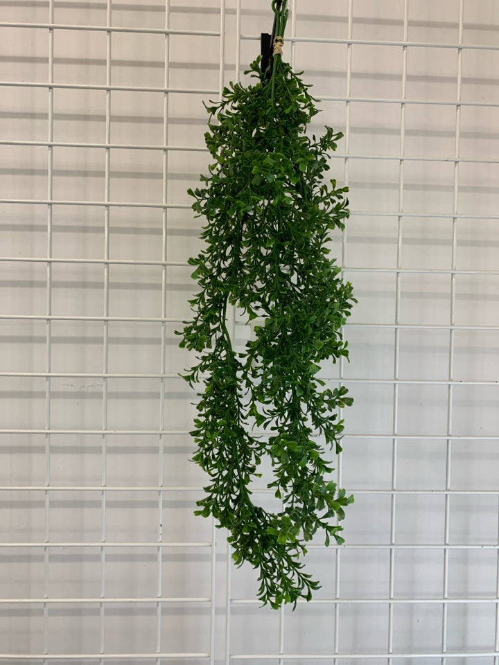 FAUX GREENERY GARLAND.