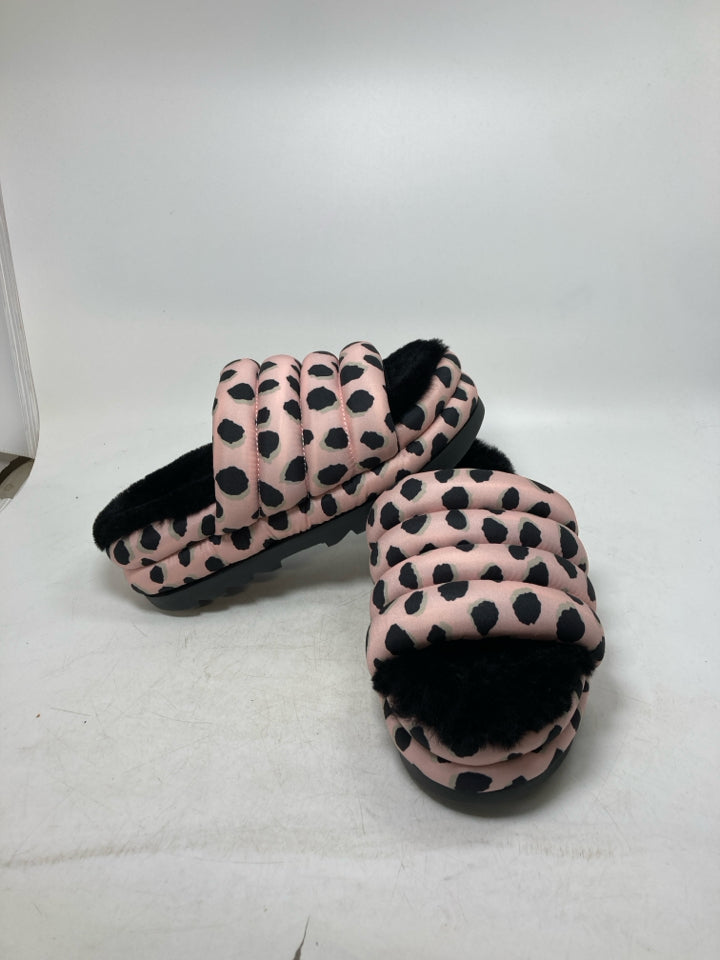 UGG 1127074 Maxi Slide Cheetah Print Sandals
