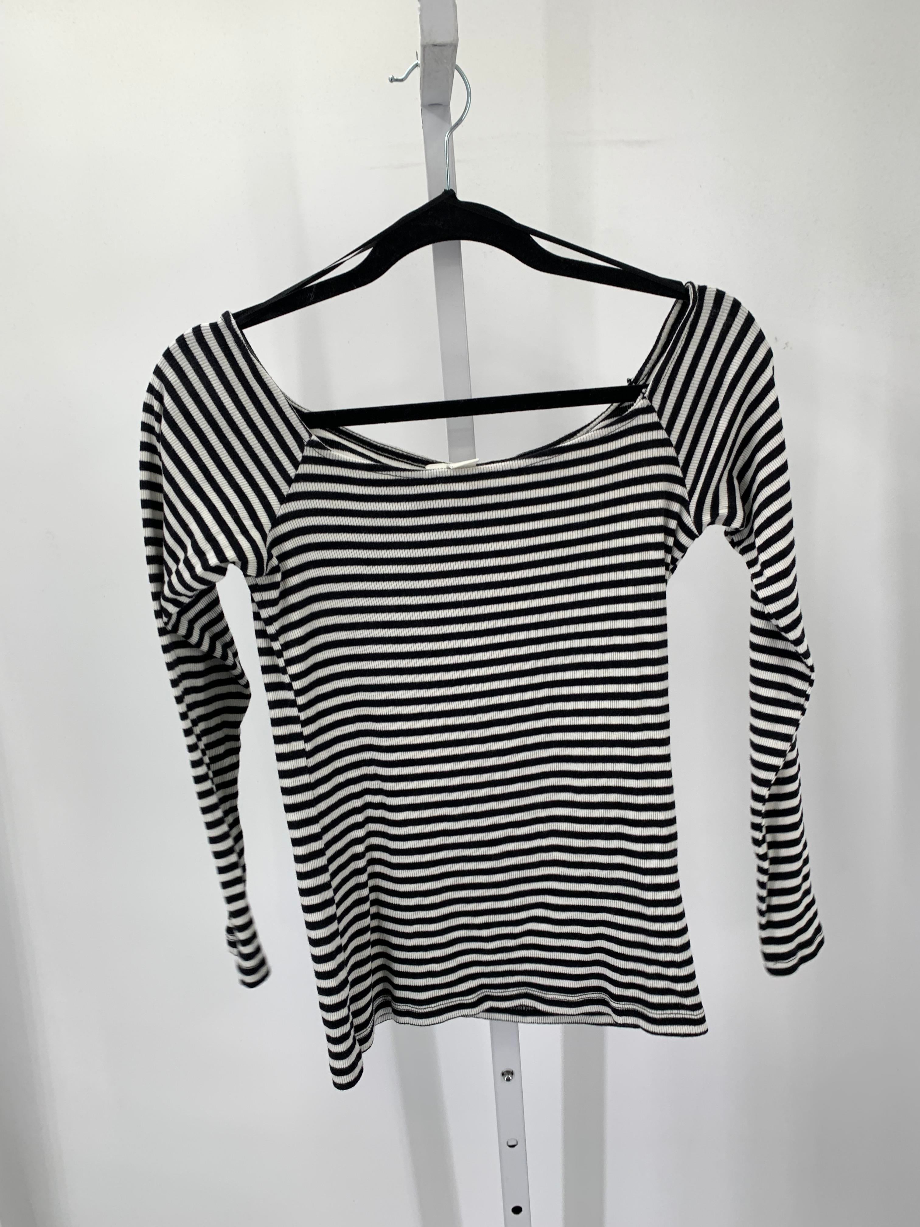 H&M Size Medium Misses Long Sleeve Shirt