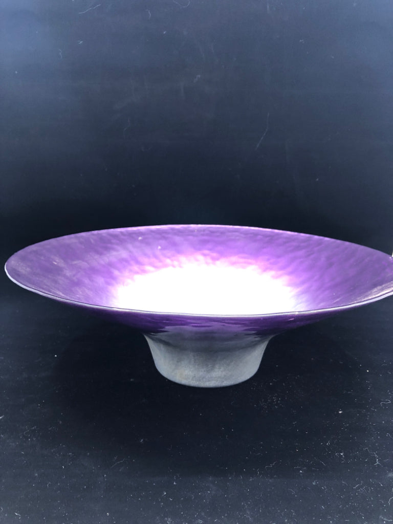 SILVER & PURPLE IRIDESCENT FOOTED BOWL.