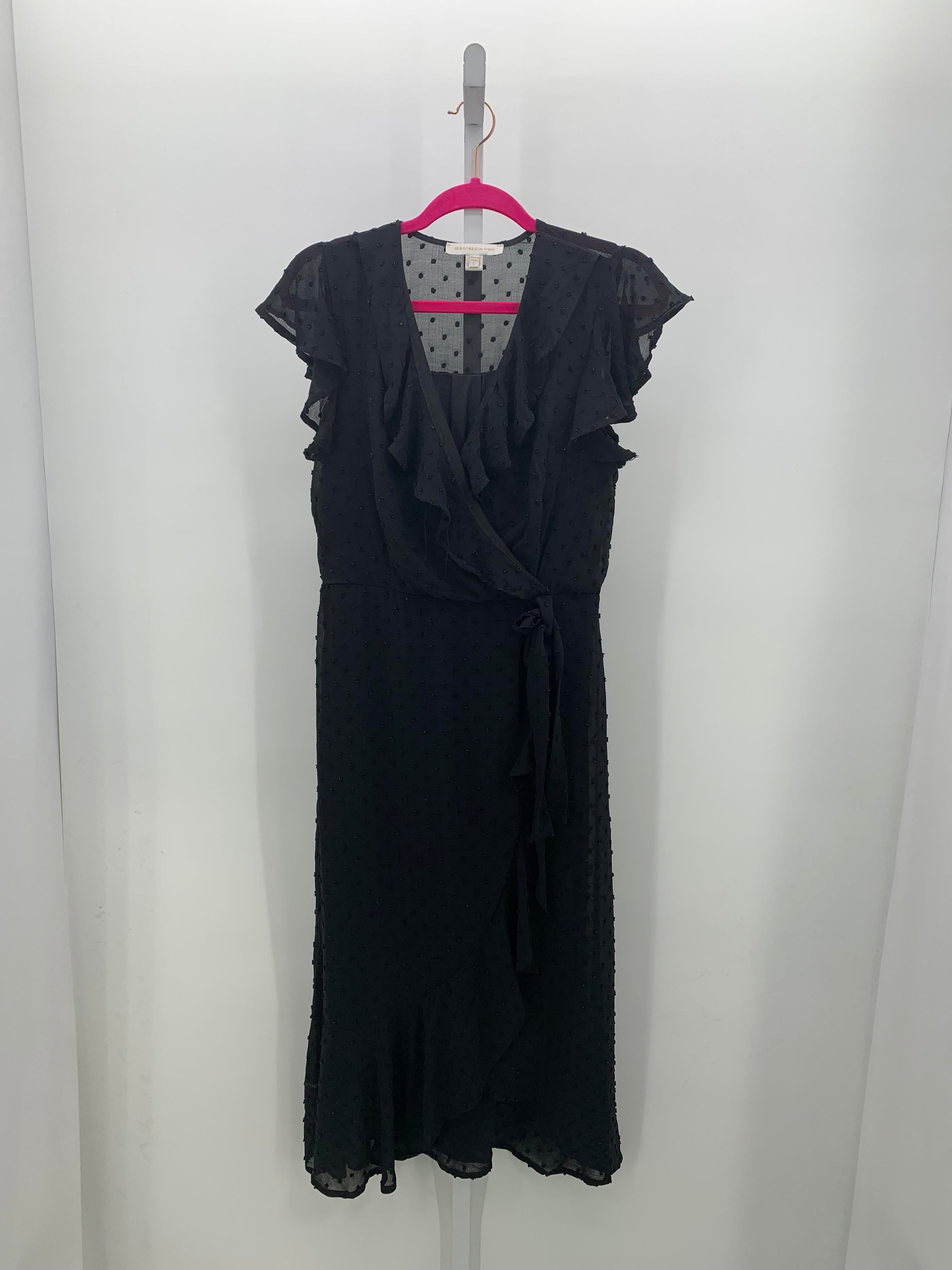 monteau Size Large Misses Short Sleeve Dress
