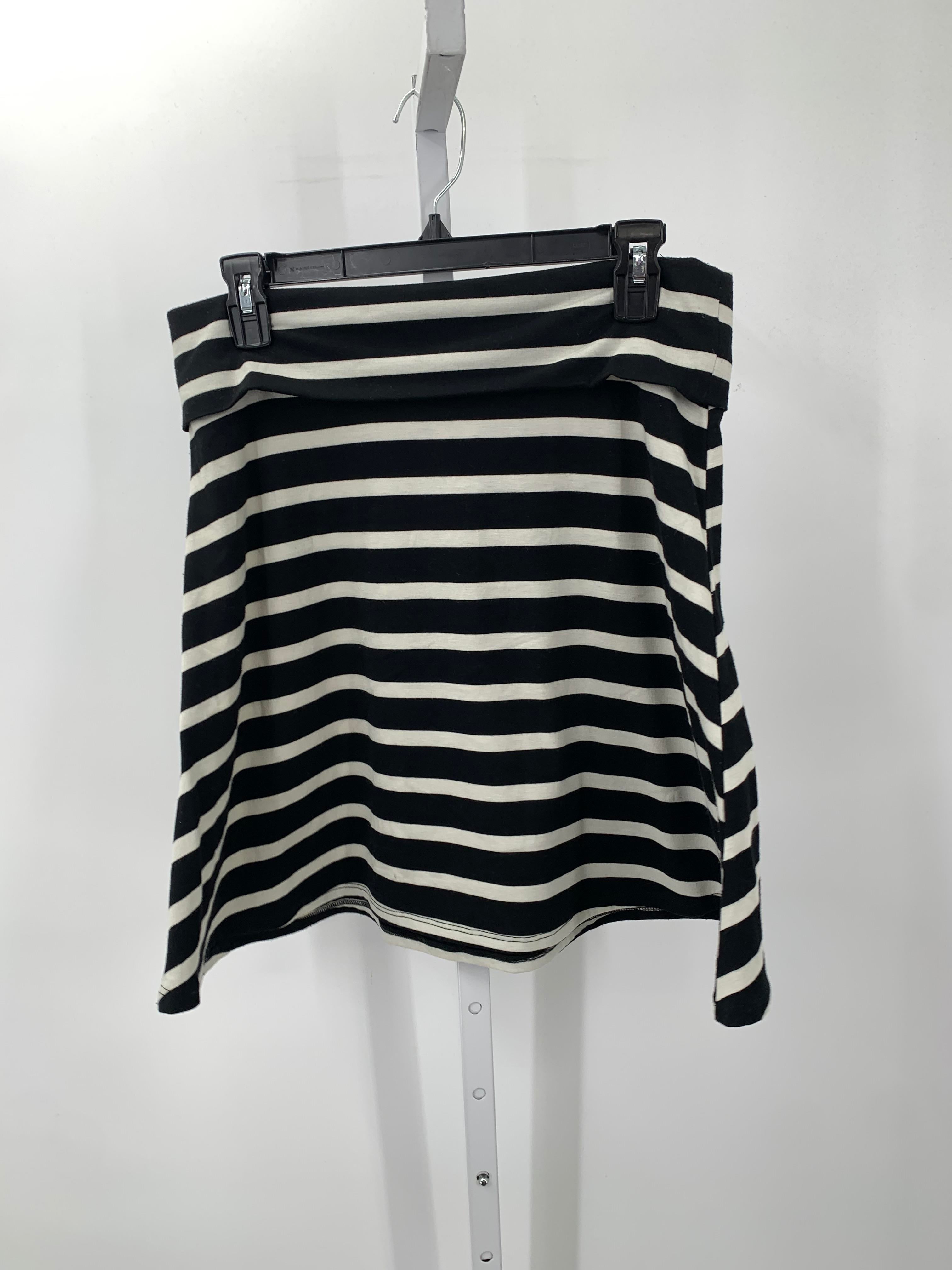 Mossimo Size Medium Misses Skirt