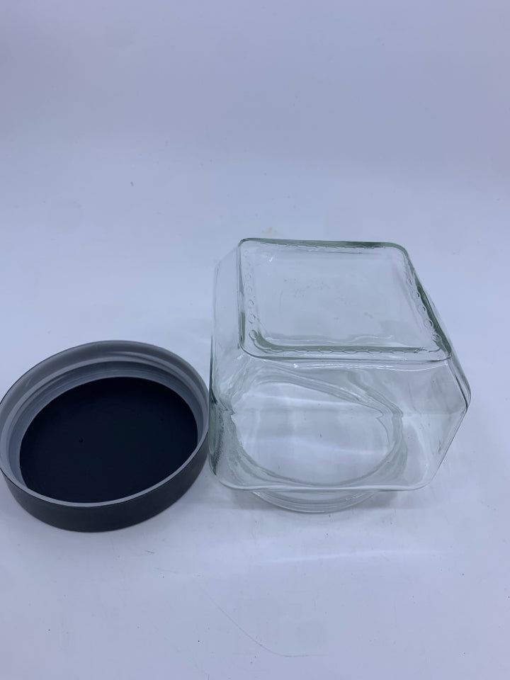 SQUARE CANISTER W BLACK LID.