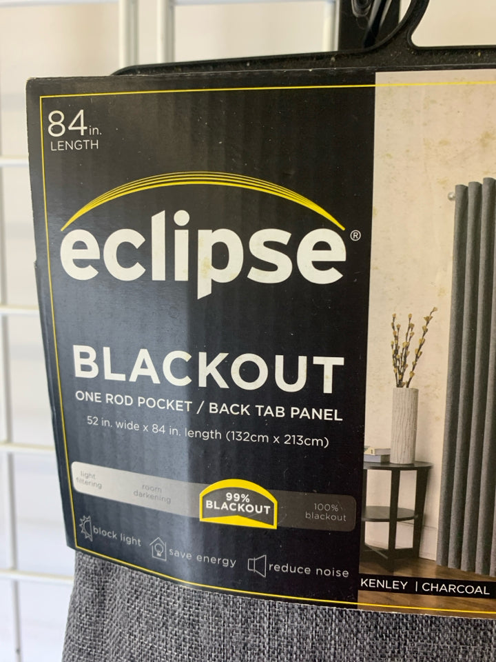 NIP ECLIPSE BLACK OUT CURTAIN 52"X84'