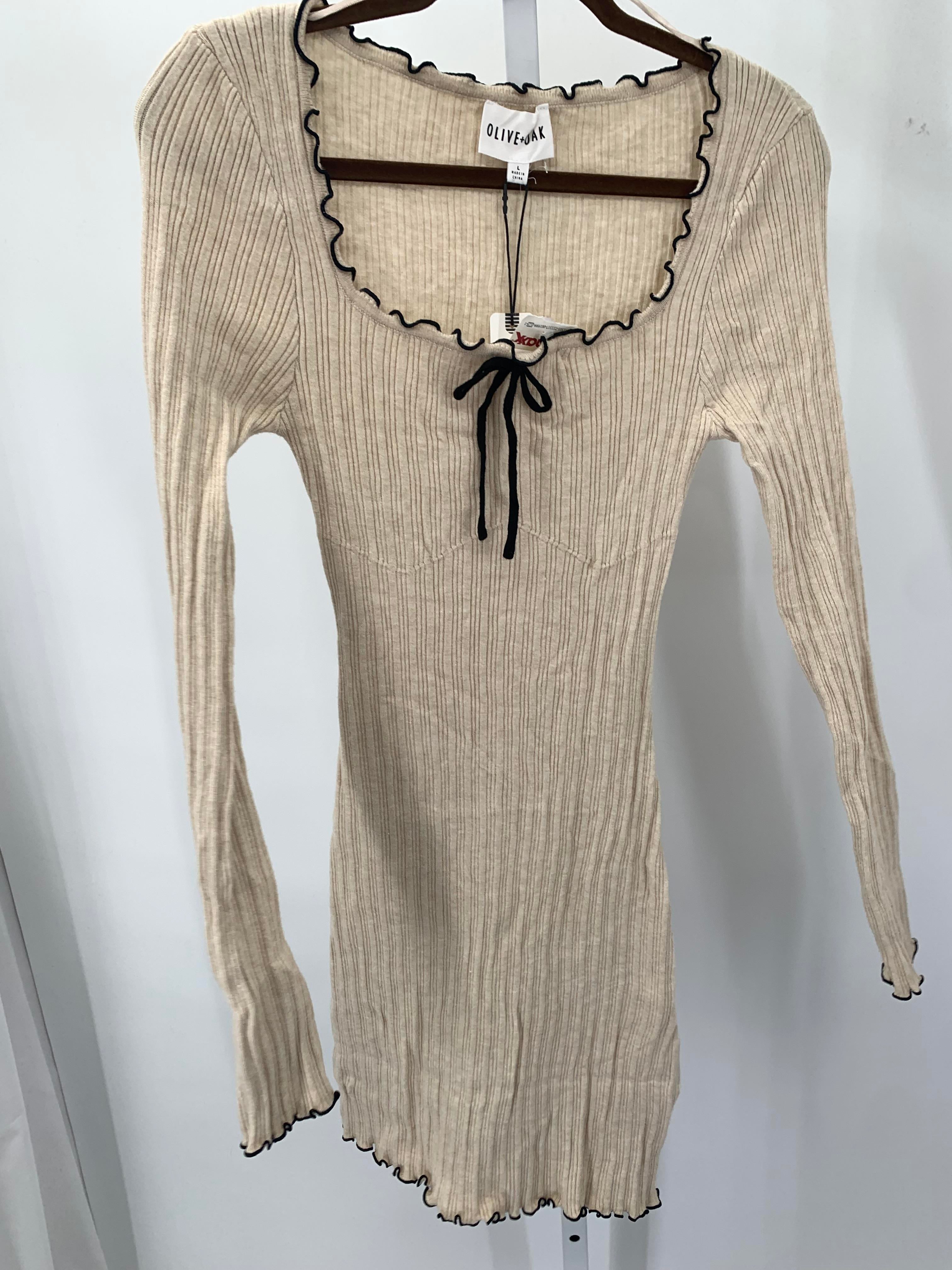 Olive & Edie Size Large Juniors Long Sleeve Dress