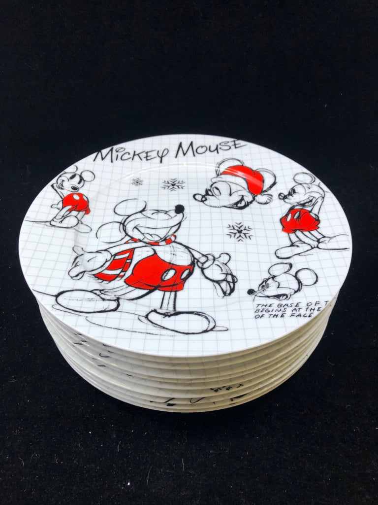 10 HOLIDAY MICKEY DINNER PLATES.
