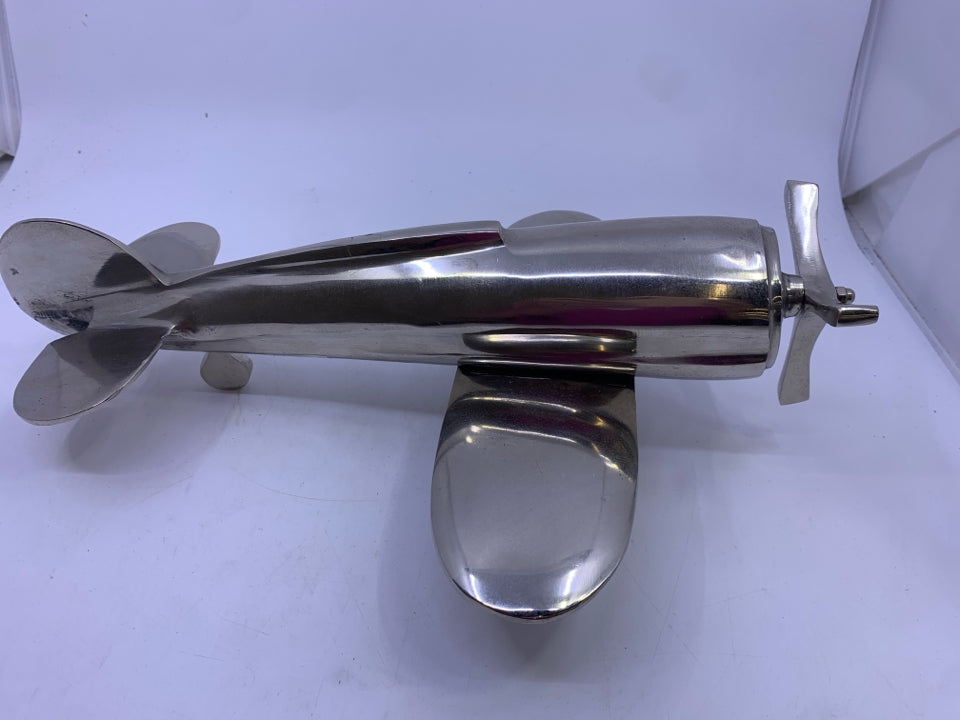 FOOTED MATTE SILVER METAL AIRPLANE W/ 3 PROPELLERS.