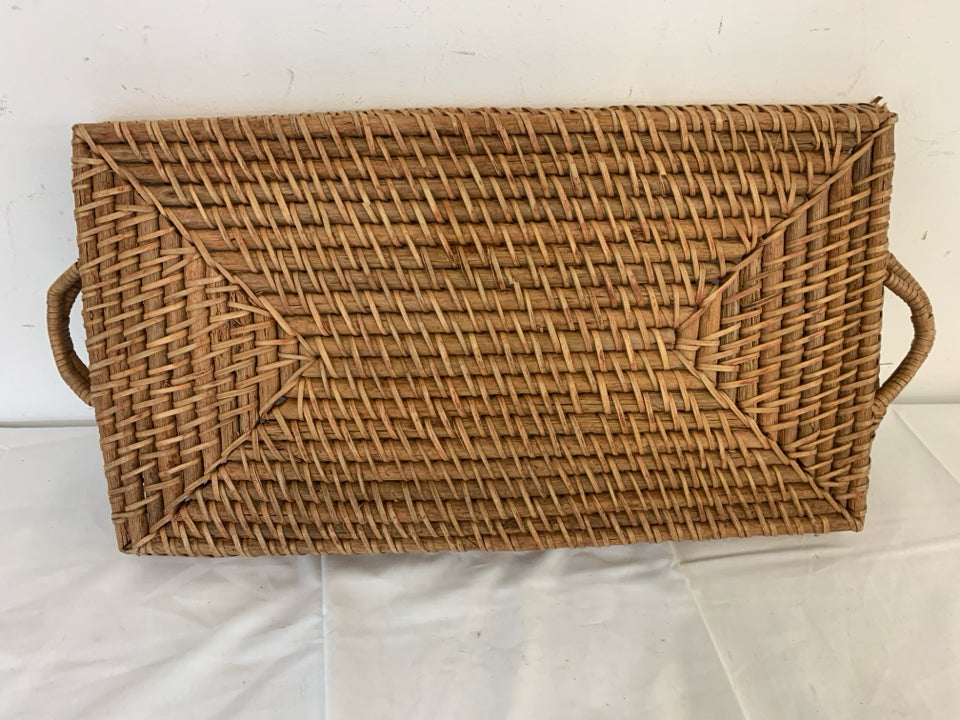 LONG DARK TIGHTLY WOVEN TRAY.