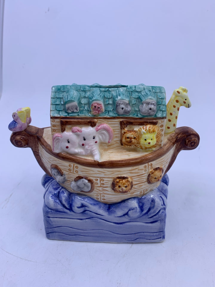 NOAH'S ARK PIGGY BANK.