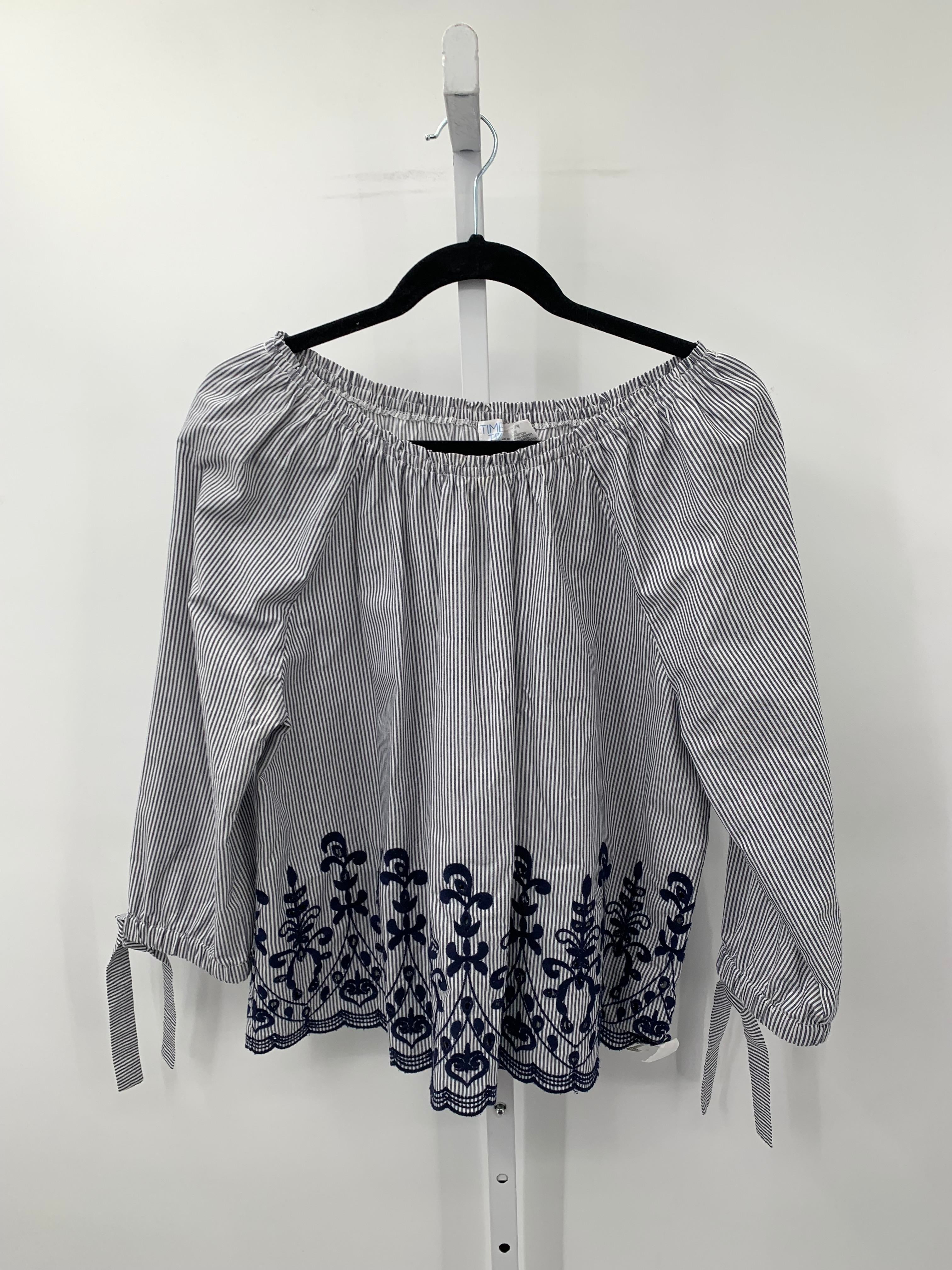 Time and Tru Size Large Misses 3/4 Sleeve Shirt