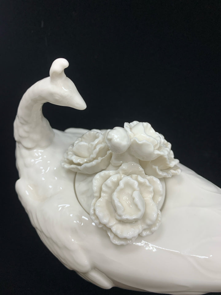 WHITE PORCELAIN PEACOCK TEAPOT.