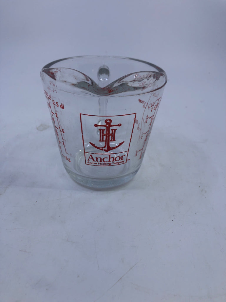 ANCHOR HOCKING GLASS MEASURING CUP.