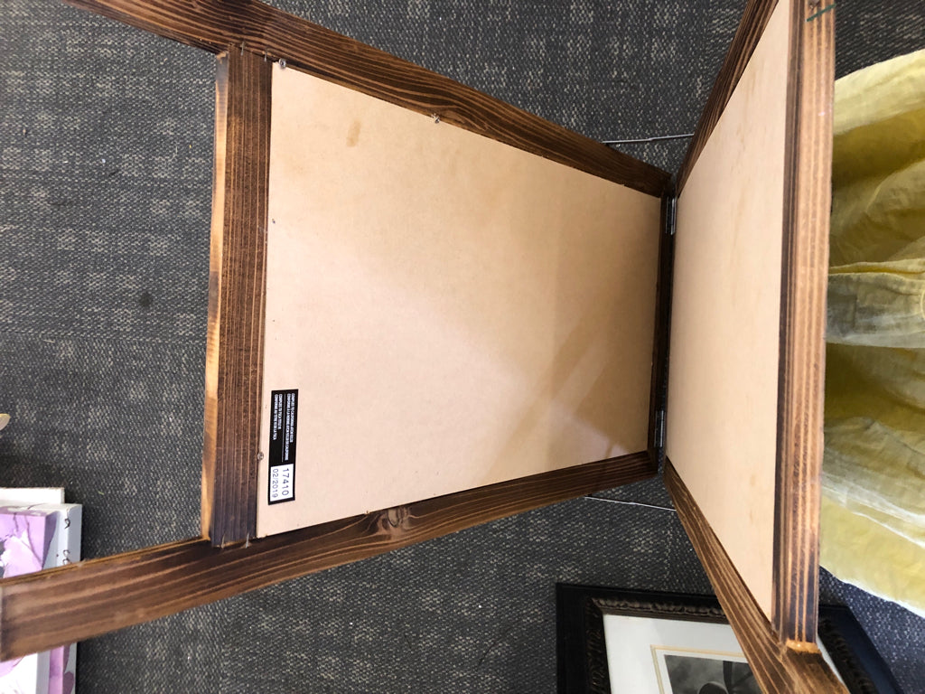 VTG WOOD FRAME STANDING CHALK BOARD W HANDLE.
