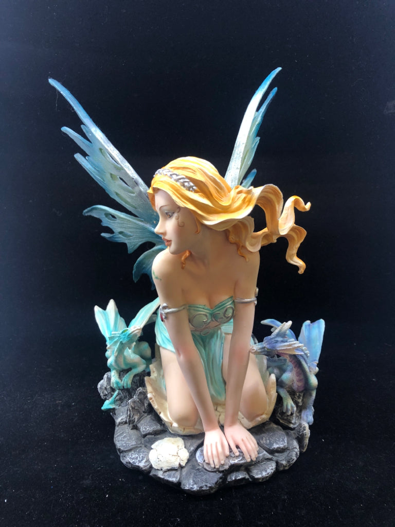 RESIN RED HAIRED FAIRY W/ REMOVABLE BLUE WINGS BABY DRAGONS FIGURE.