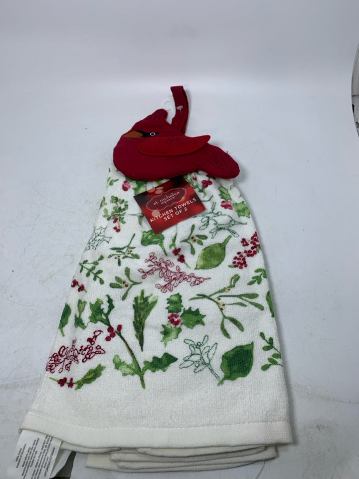 NWT 2 HOLIDAY BERRIES AND CARDINAL KITCHEN TOWELS.