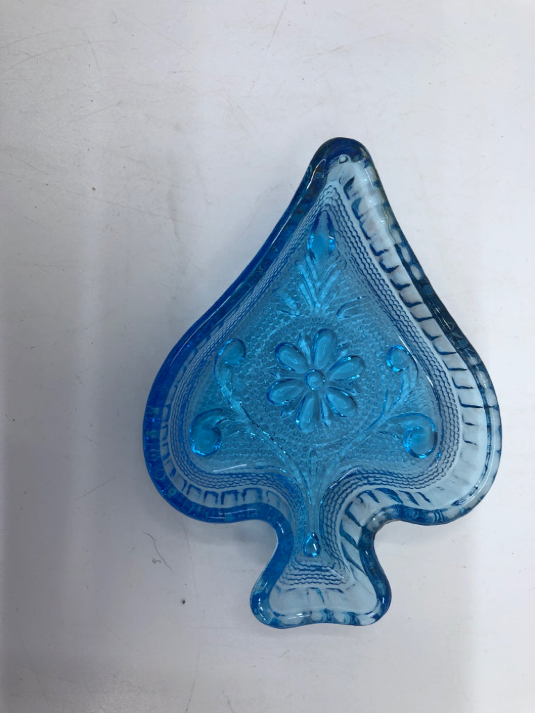 VTG EMBOSSED SPADE GLASS JEWELRY BOWL.