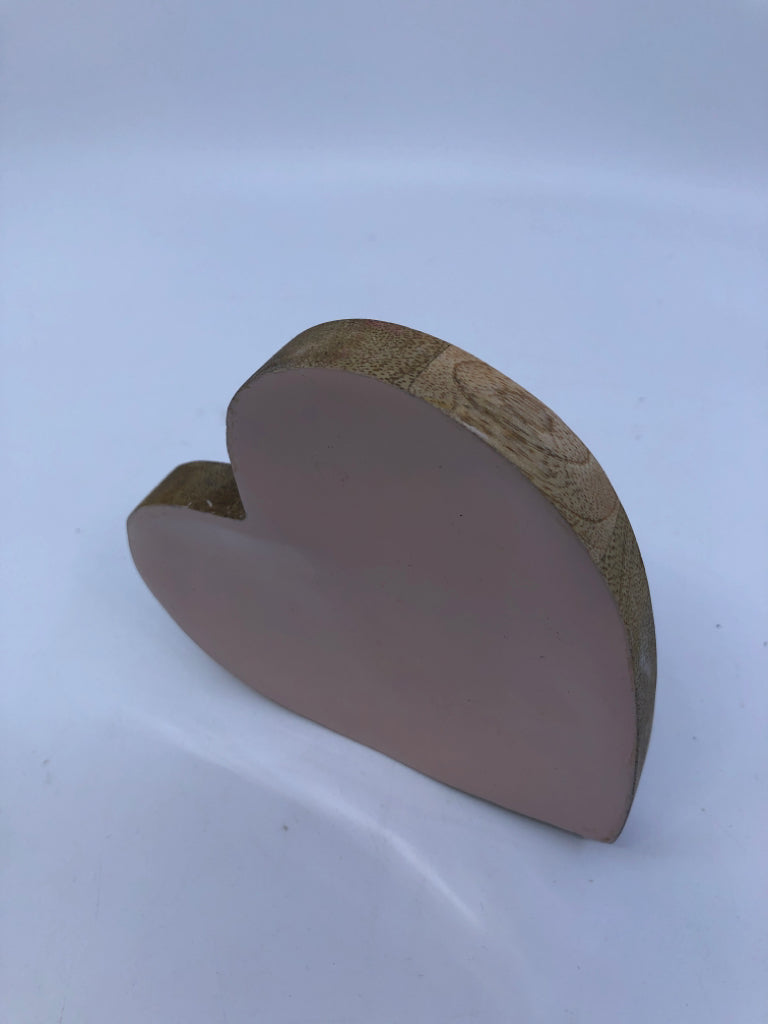 PINK HEART CATCH TRAY.