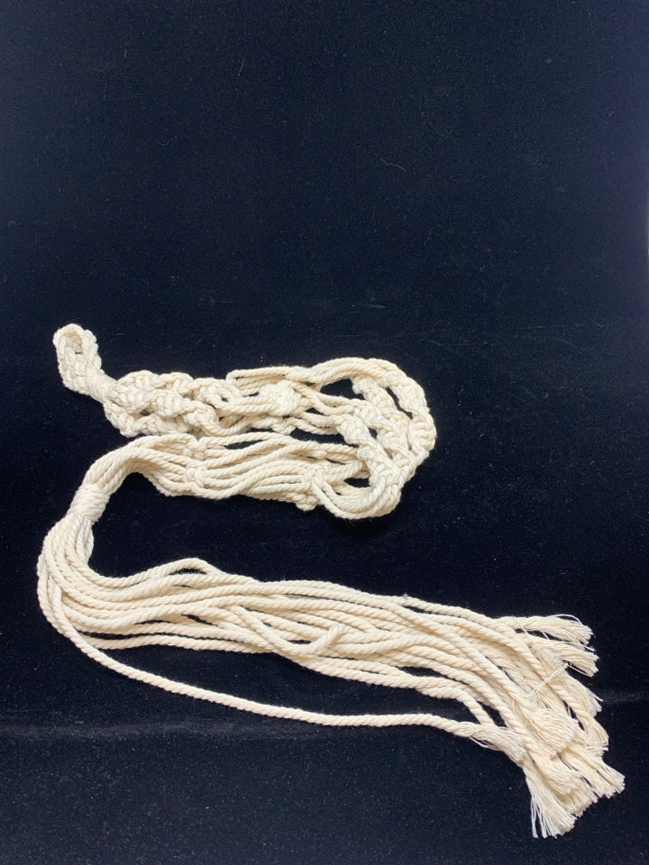 MACRAME PLANT HANGING.