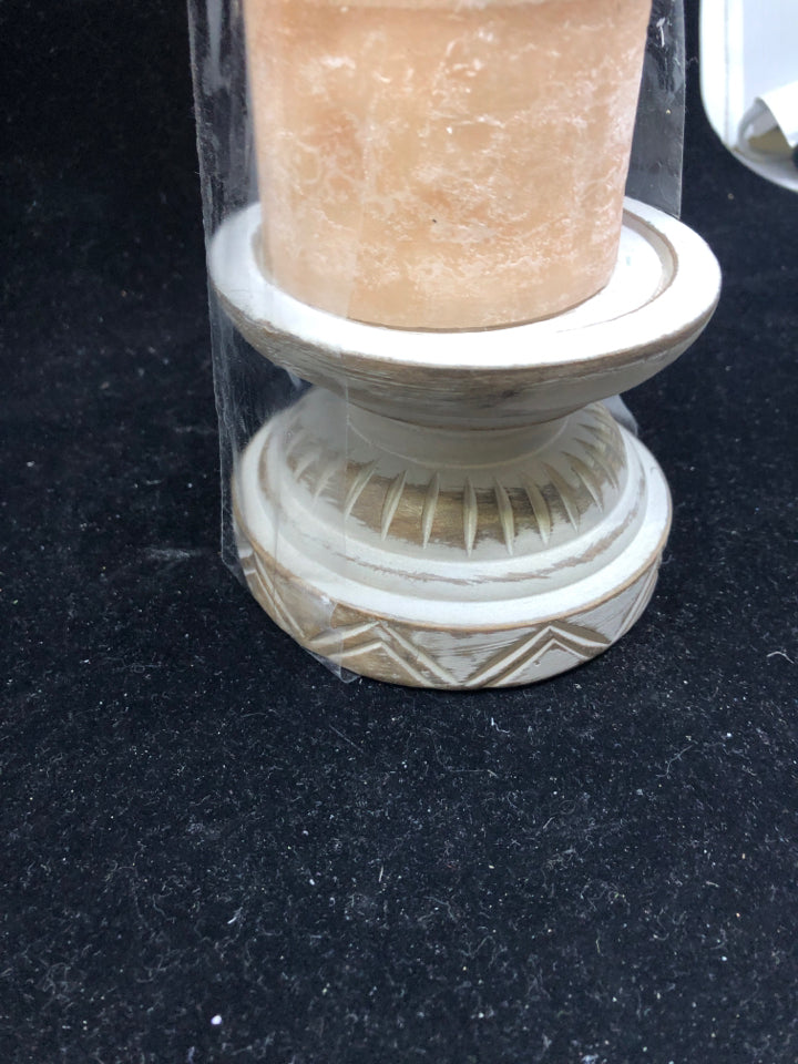 NIP WHITE RUSTIC CANDLE HOLDER WITH PILLAR CANDLE.