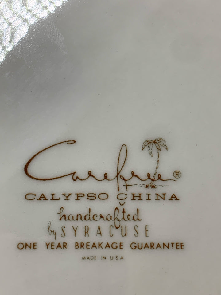 VTG CAREFREE CALYPSO CHINA WHITE EMBOSSED SERVING BOWL.