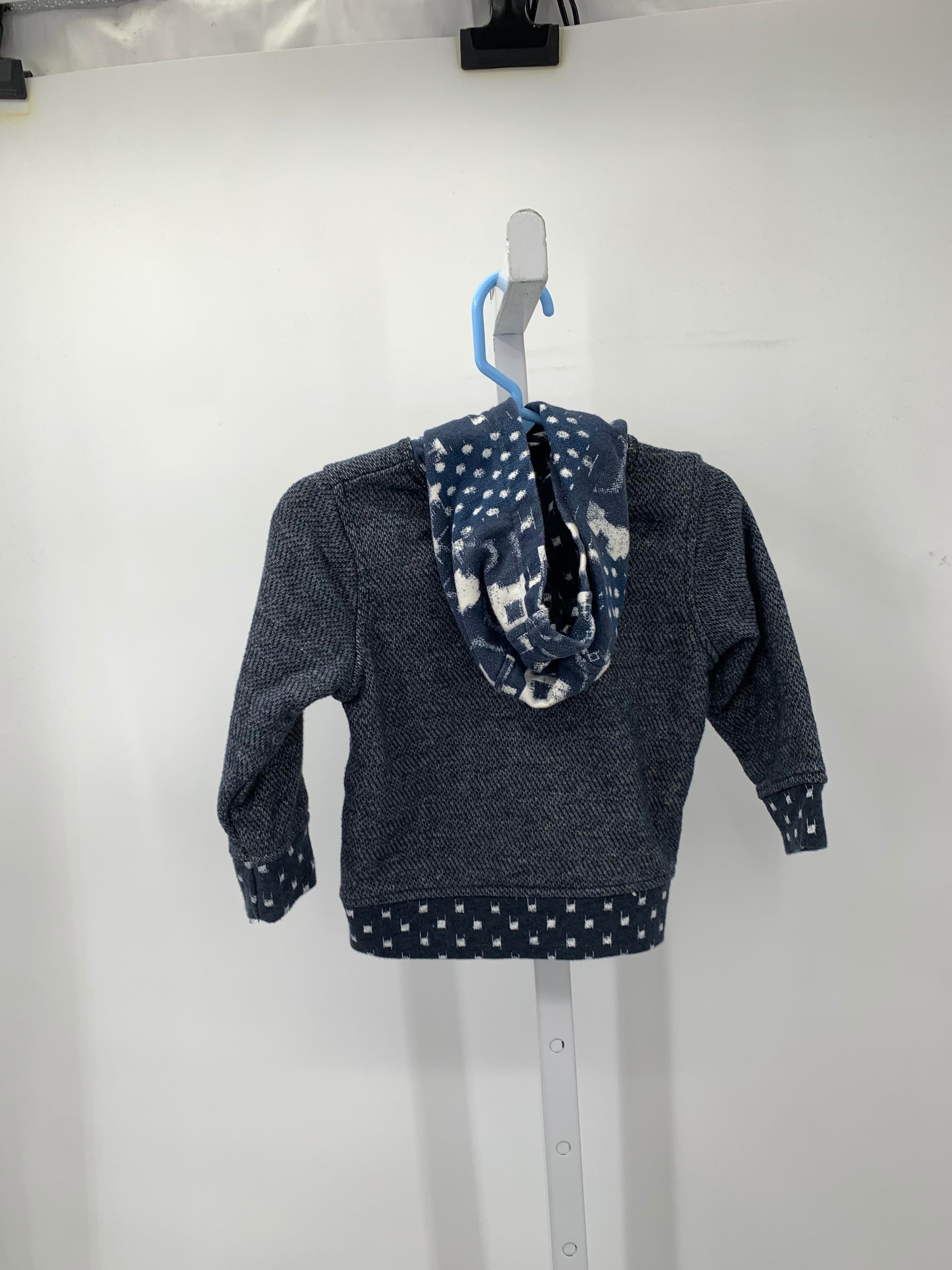 HOODED KNIT TOP