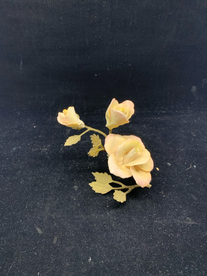 METAL AND PORCELAIN ROSE *MINOR CHIP.