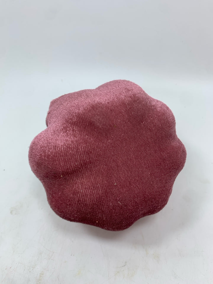 PINK VELVET PUMPKIN W/STEM DECOR.