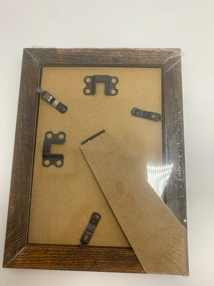 NIP WOODEN RUSTIC PICTURE FRAME.
