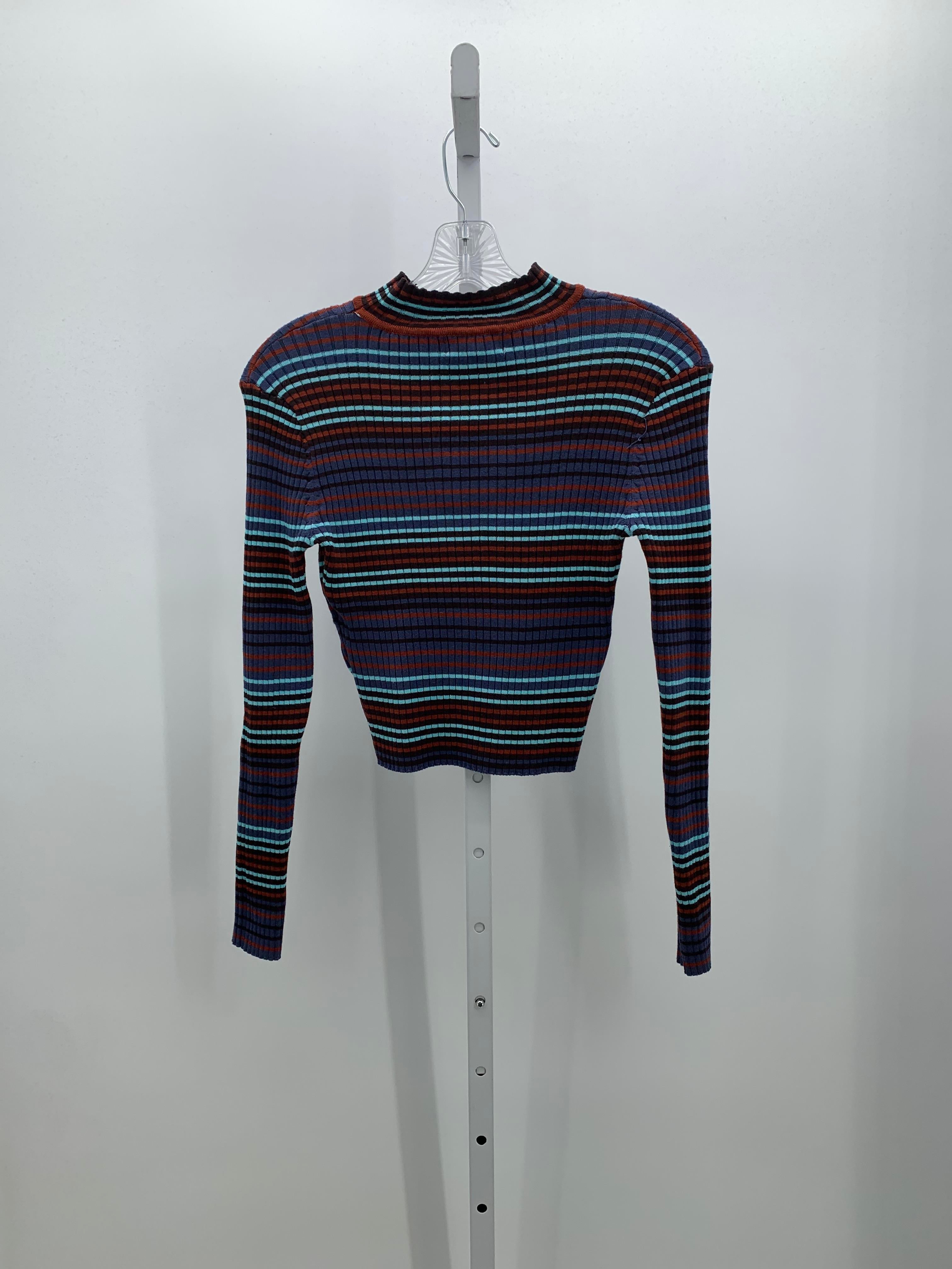 Size Medium Juniors Long Sleeve Sweater