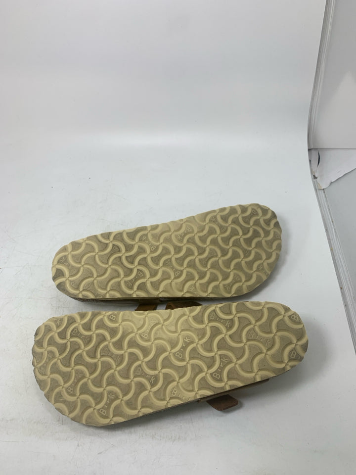 Birkenstock L Shoe Size 6 Sandals