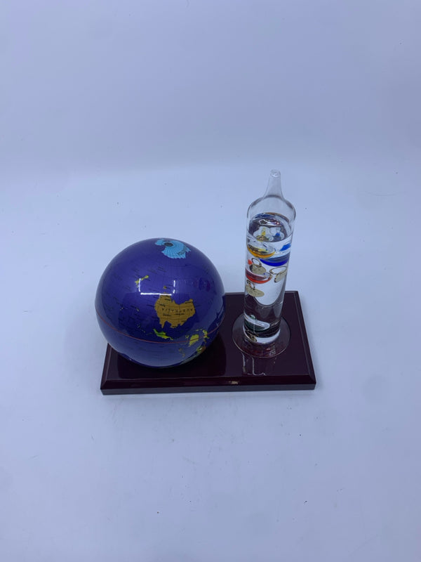 3PC GLOBE AND THERMOMETER DESK DECOR.