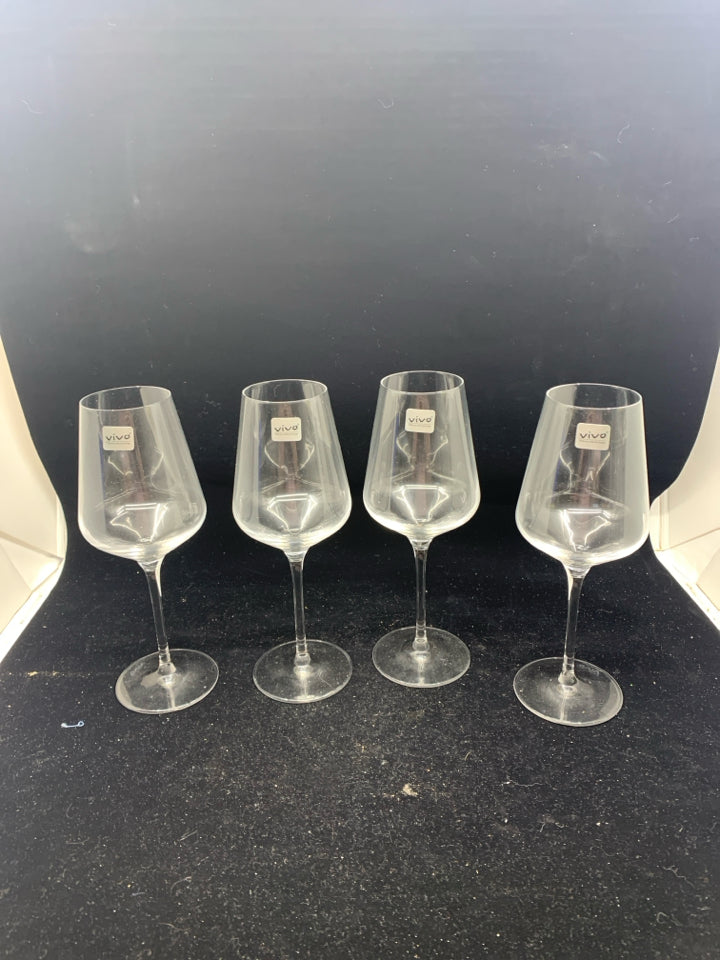 4 VIVO WINE GLASSES.