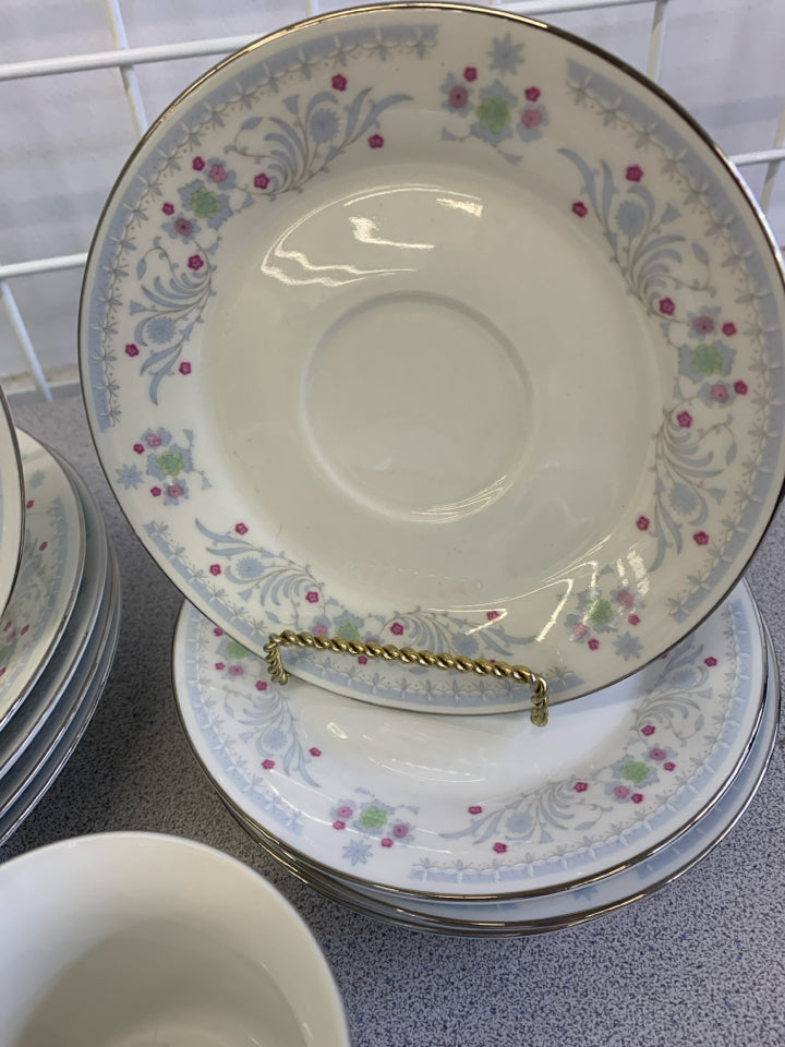 25 PC "SERENADE" LIGHT BLUE PINK FLOWERS PLATINUM TRIM DINNER SET.