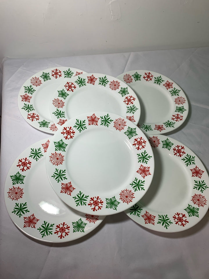 6 RED AND GREEN SNOWFLAKE CORELLE PLATES.