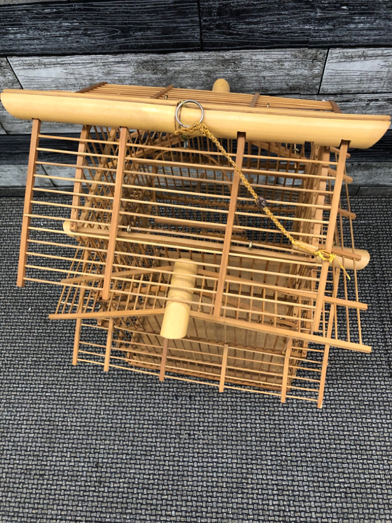 BAMBOO BLONDE DECORATIVE BIRDCAGE.