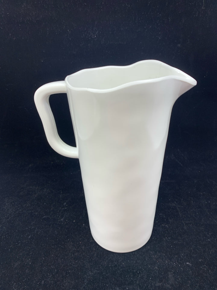 WHITE MELAMINE RAE DUNN "DRINK" PITCHER.