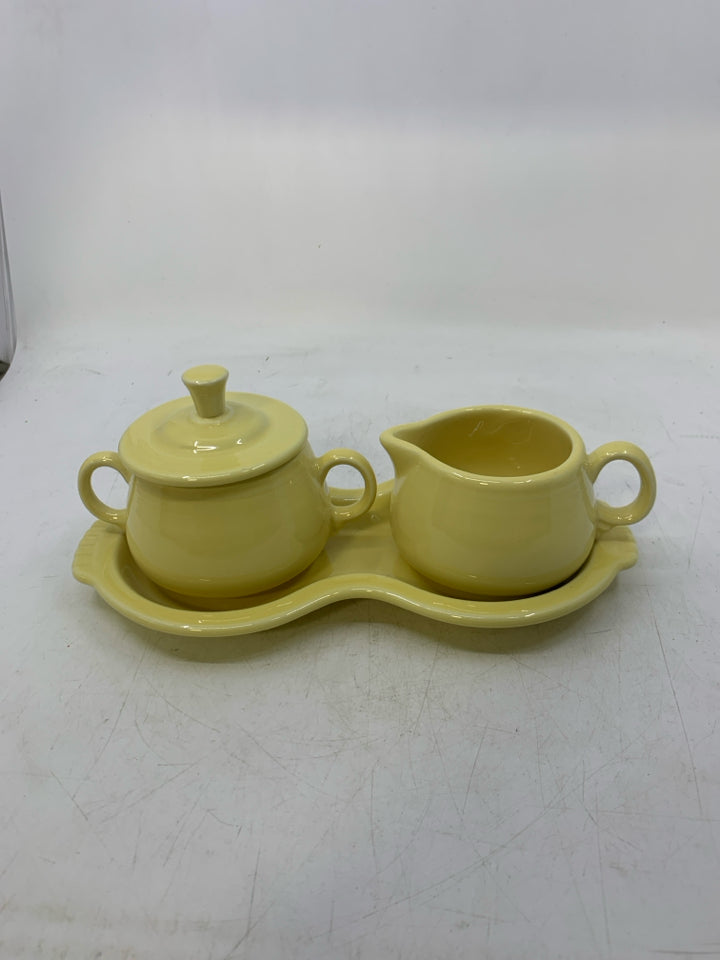 VTG SUGAR BOWL/CREAMER+ TRAY.