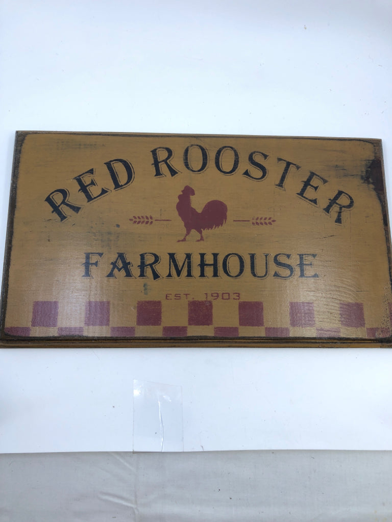 RED ROOSTER PRIMITIVE WALL ART.