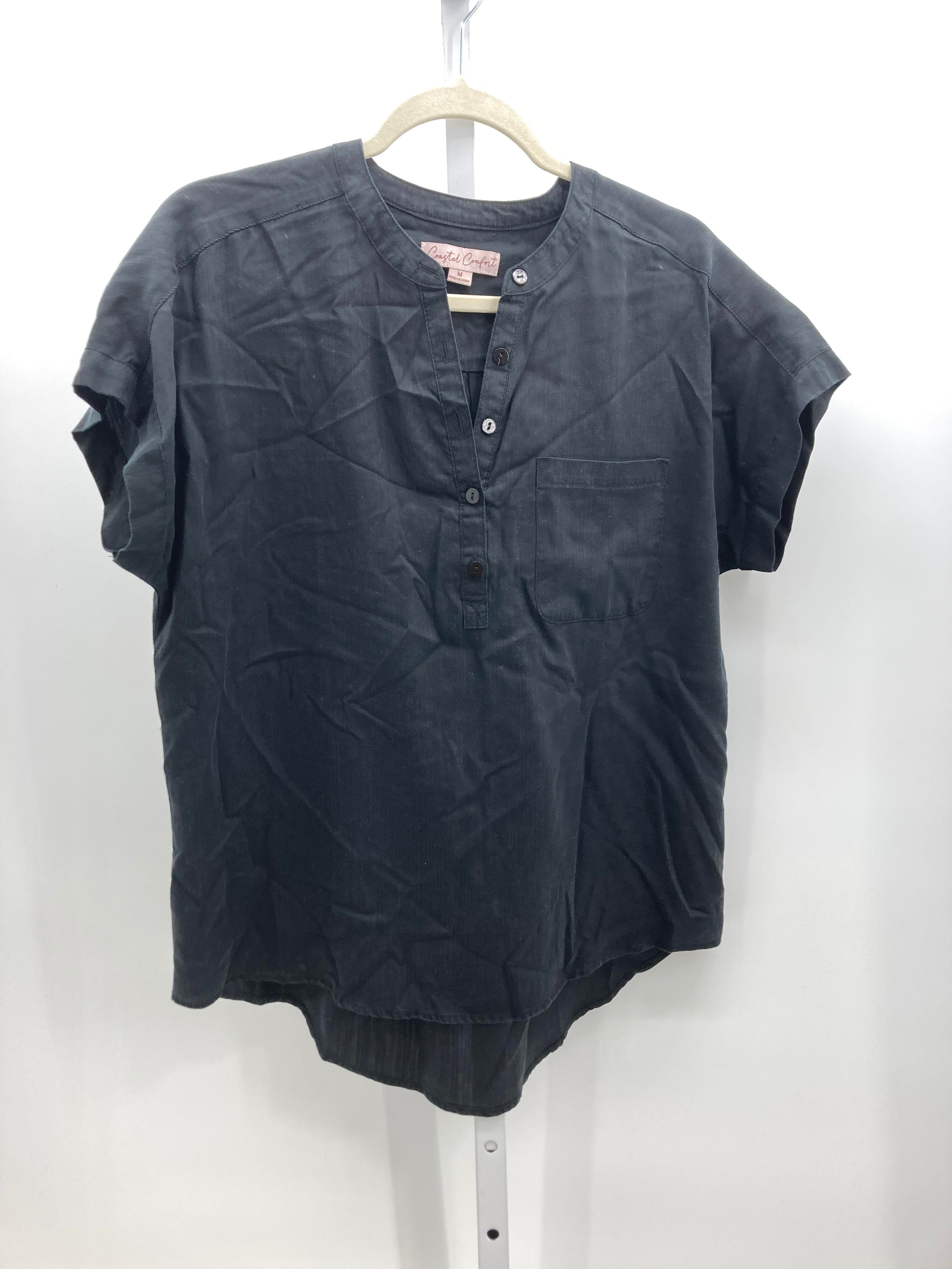 Size Medium Misses Short Sleeve Shirt