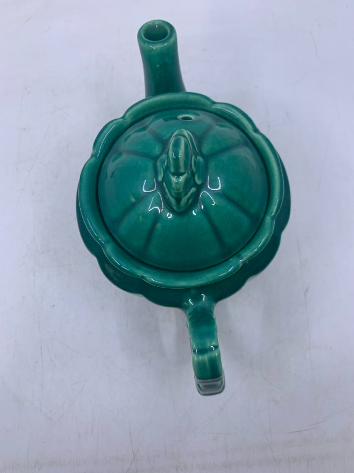 VTG POTTERY GREEN TURQUOISE.
