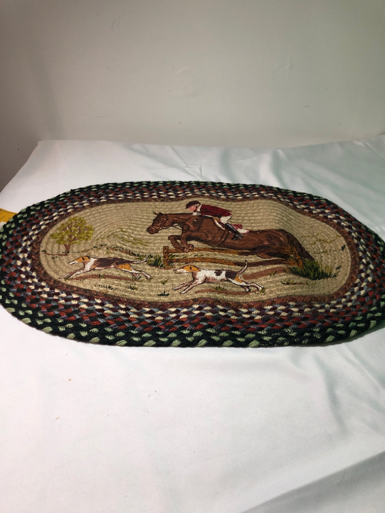 OVAL BRAIDED HUNT SCENE JOCKEY+ DOGS RUG.