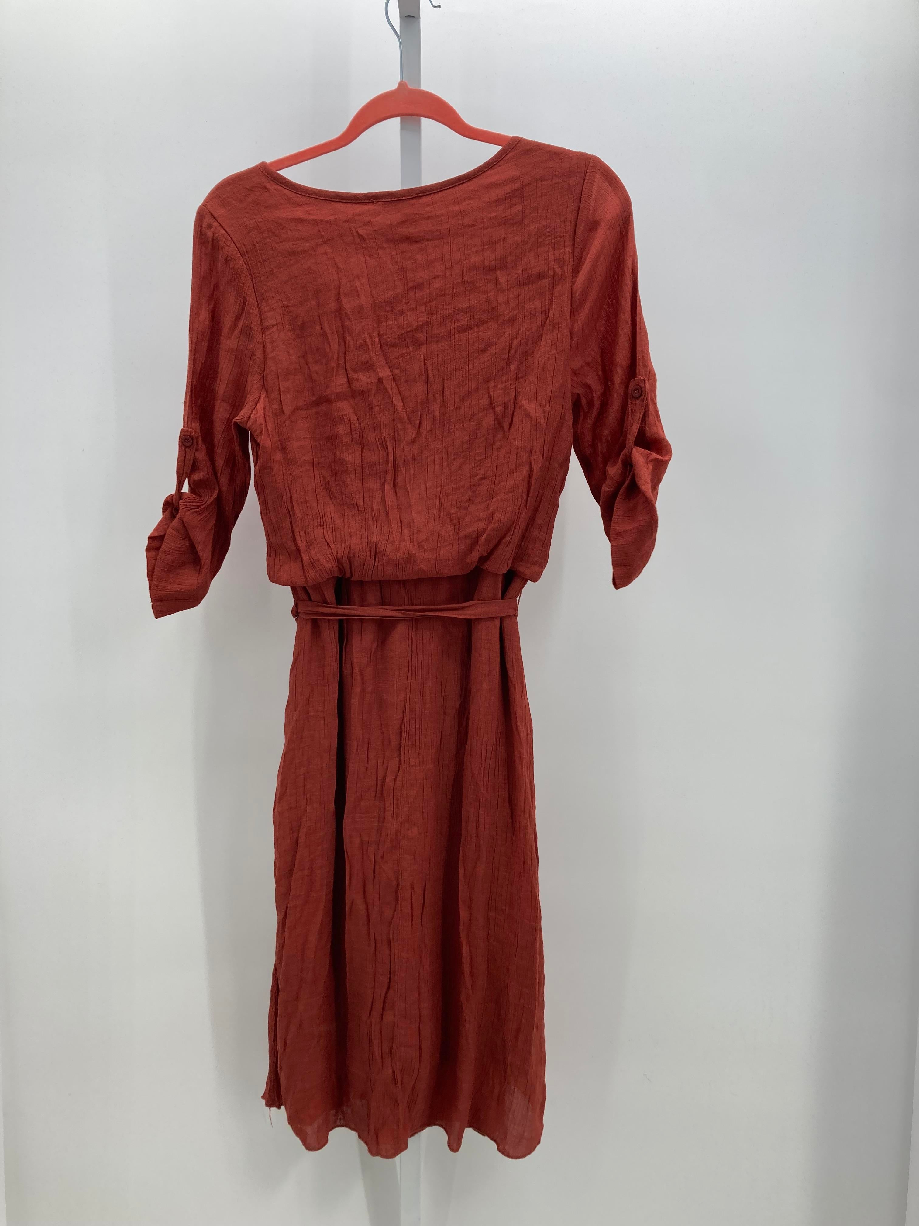 Size Medium Misses 3/4 Sleeve Dress