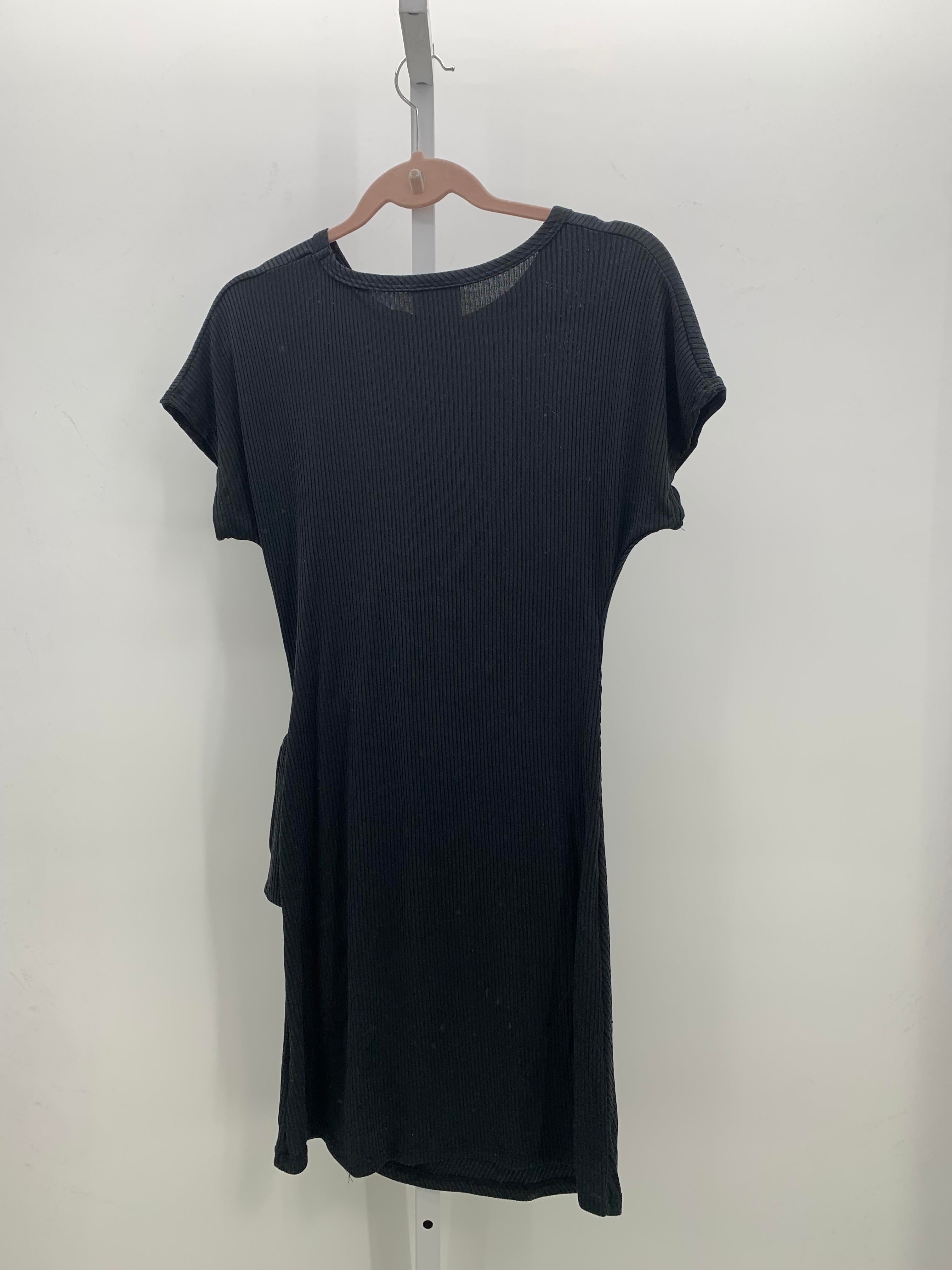Olivia Rae Size Medium Juniors Short Sleeve Dress