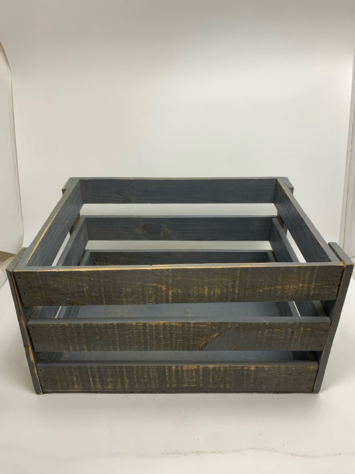 BLUE DISTRESSED WOODEN CRATE.