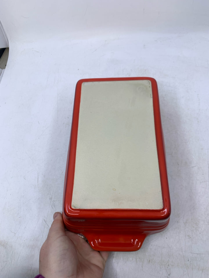 RED OMBRE LARGE LOAF PAN.