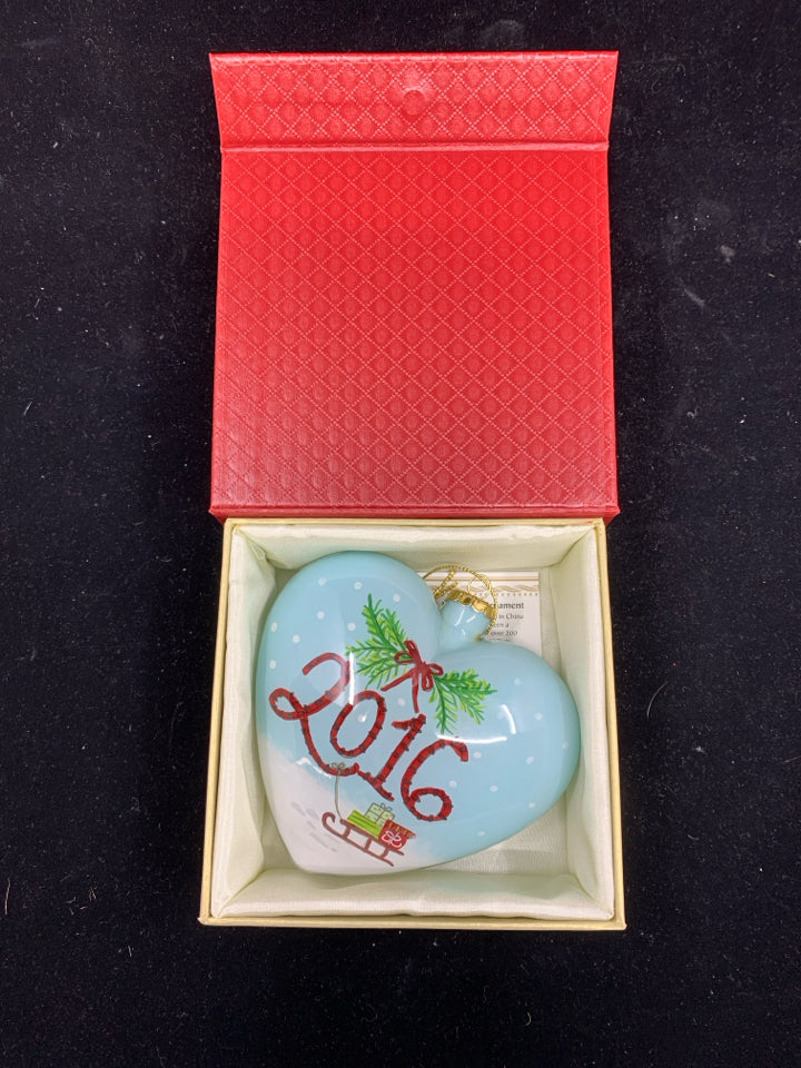 PIER 1 TEAL HEART SNOWMAN W COTTAGE HEART ORNAMENT IN BOX.