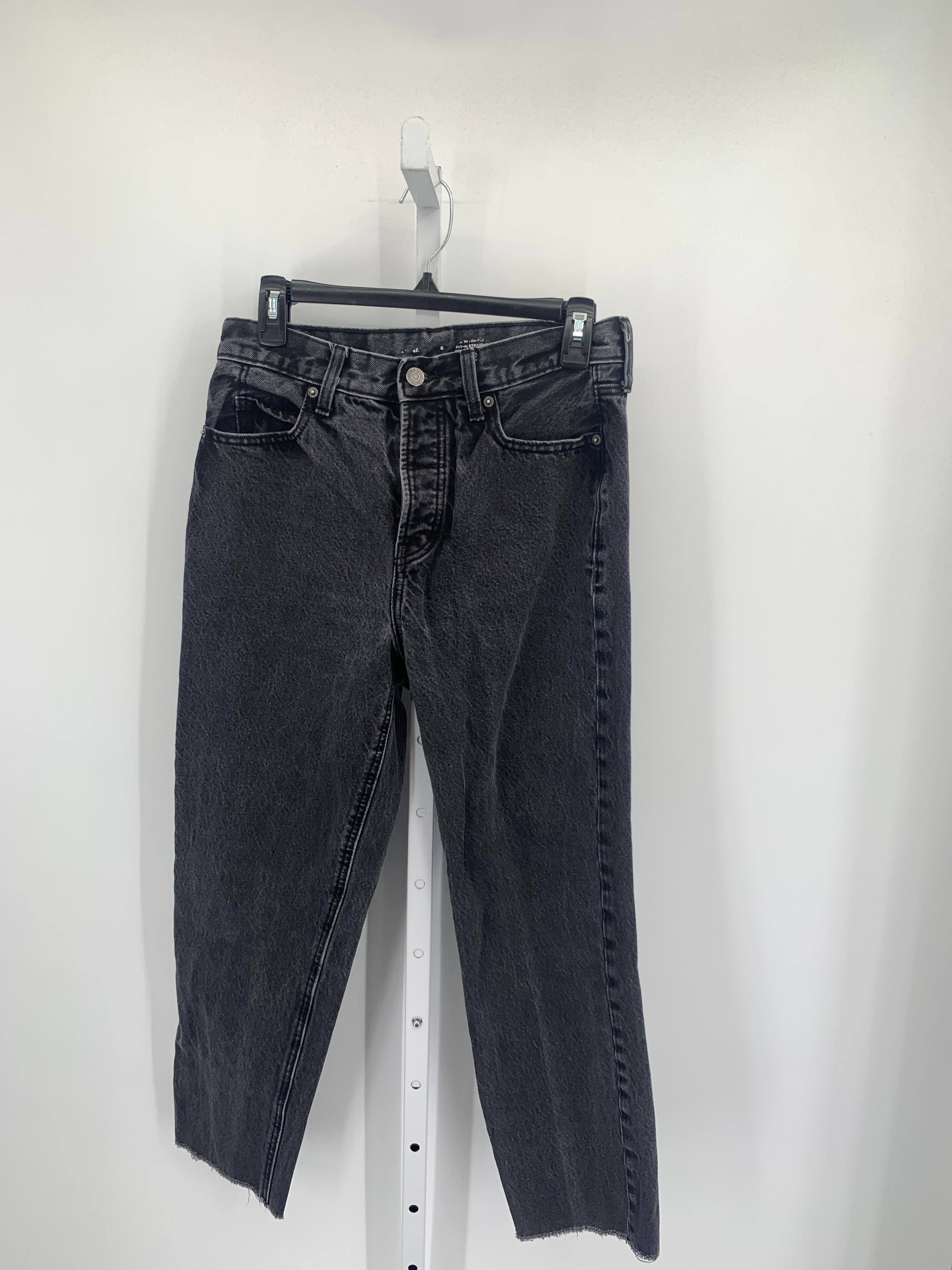 Old Navy Size 6 Misses Jeans