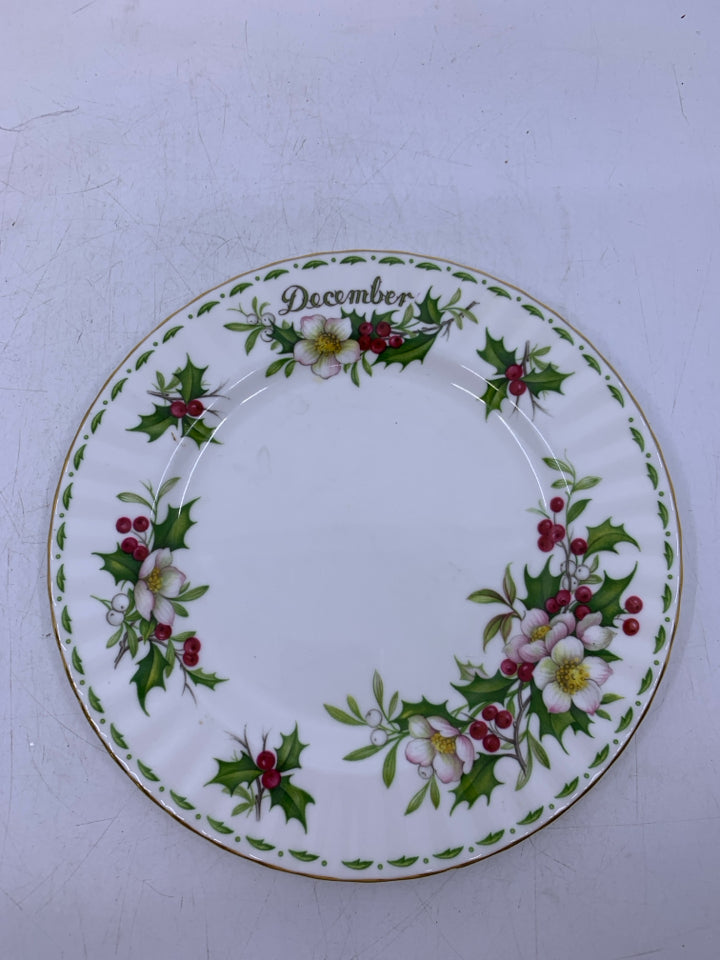 DECEMBER CIRCLE PLATE.