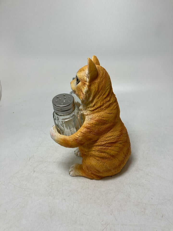 RESIN ORANGE CAT HOLDING SALT/PEPPER SHAKERS NWT.
