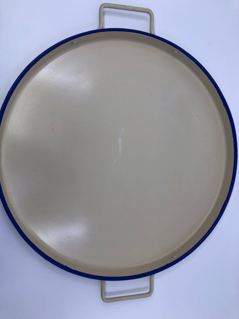 CREAM ROUND METAL TRAY W BLUE RIM.